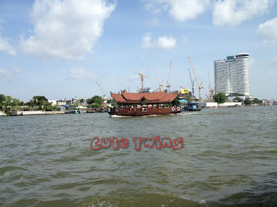 mengarungi sungai chao phraya