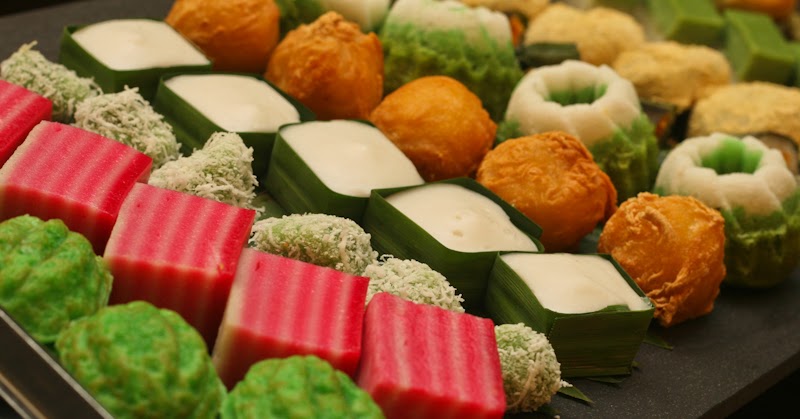 THE MALAYSIAN FOODIES: KUIH MUIH TRADISIONAL