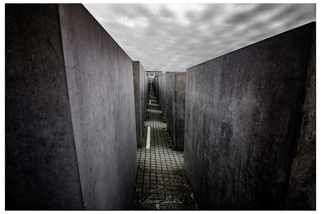 HOLOCAUST MEMORIAL 