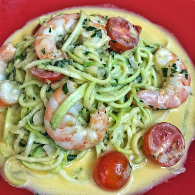 Low Carb Garlic Shrimp Zucchini Pasta, low carb meals, recipe, recipes, zucchini noodles, zoodles, keto, ketogenic, keto diet, low carb diet, dinner, lunch, shrimp