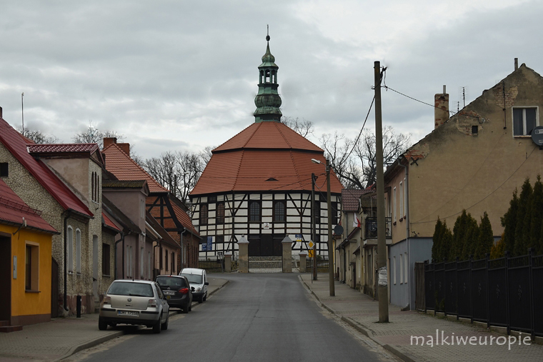 Kościół pw. Matki Boskiej Częstochowskiej w Sułowie