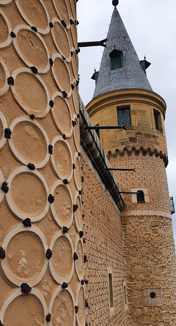 Photo 18/32 - Les murs de l'alcazar sont dec...