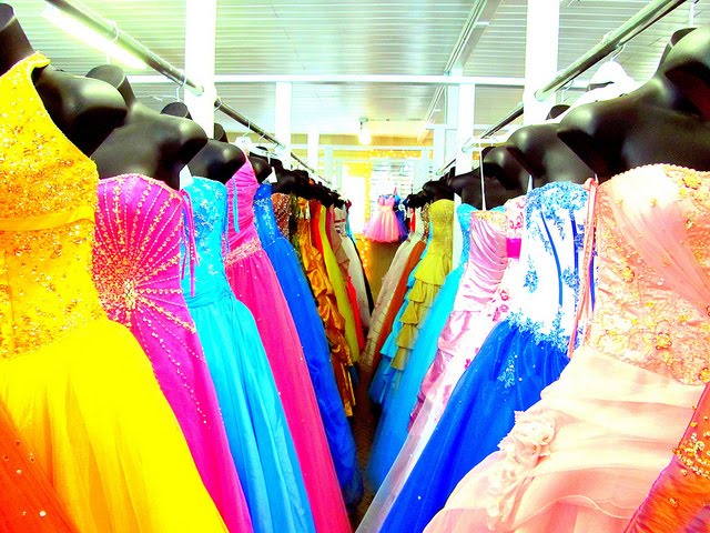 taffeta prom dress Wallpapers