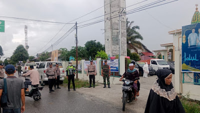 Sinergitas TNI/Polri Lakukan Pengamanan Sholat Ied Di Kabupaten Poso