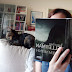 Ένας Booklover πού διαβάζει;