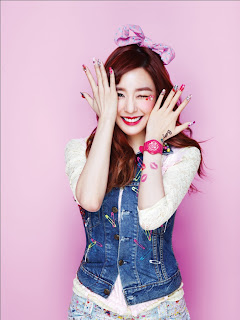 SNSD Tiffany Casio Kiss Me Baby-G Pics