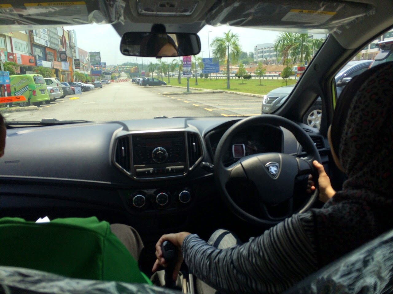 Test drive proton iriz  Mrs. Simplicity