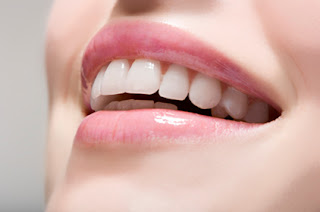  أسنان بيضاء شيء جميل جدا