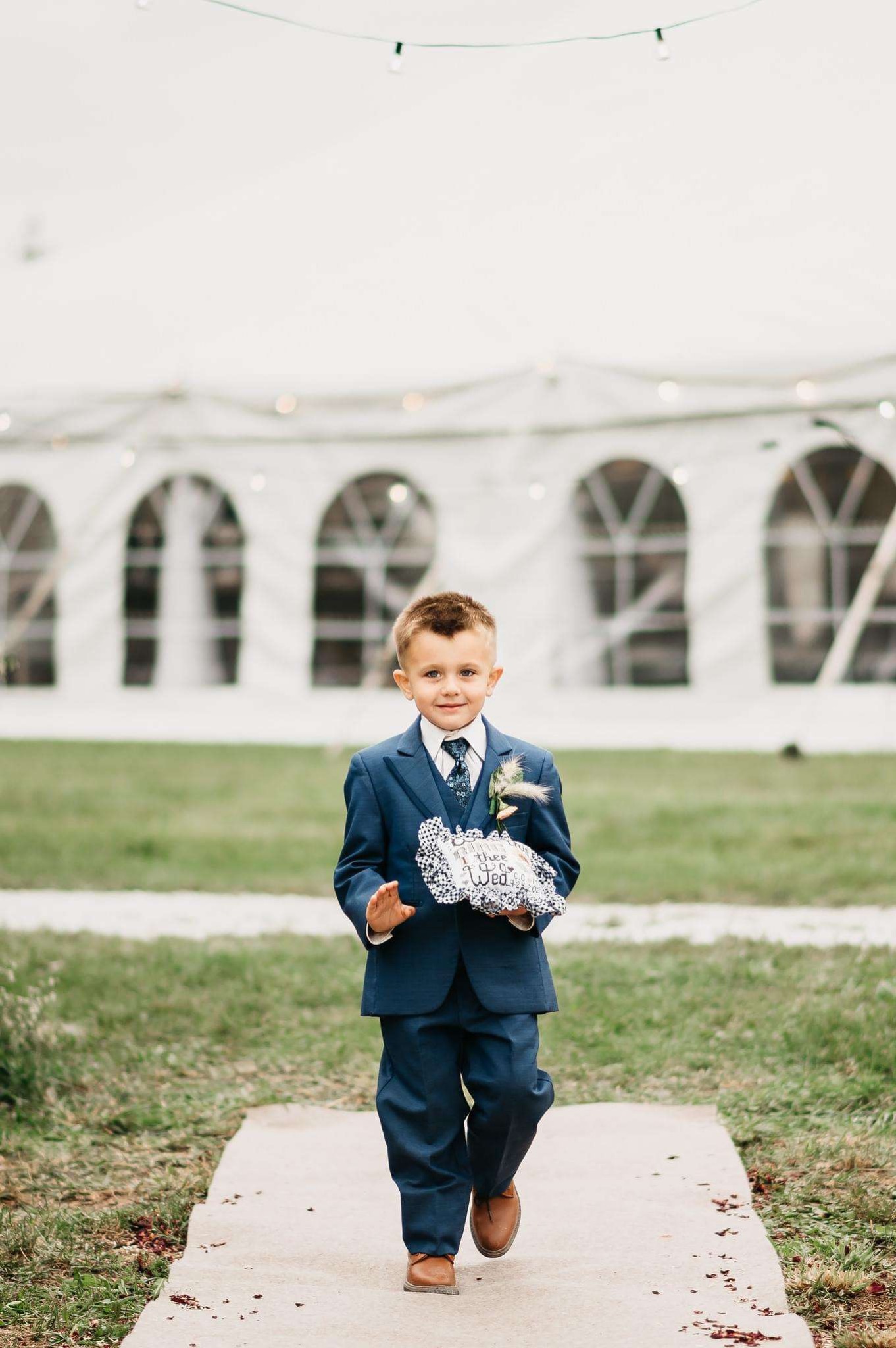 How to Choose Flower Girls and Ring Bearers