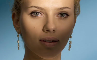 scarlett johansson eyes