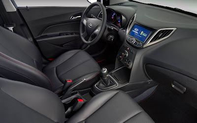 Hyundai HB20 2014 Série Copa do Mundo - interior em couro