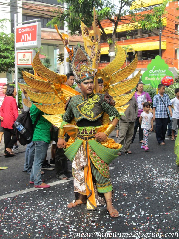 Pesona Colorful Indonesia Fashion Show UNY di Acara 