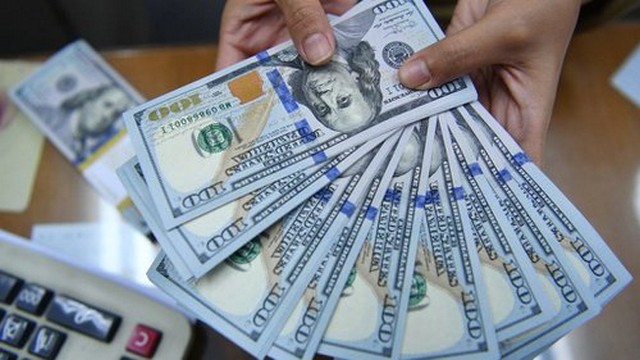 KURS DOLAR AS HARI INI SUDAH TEMBUS RP 16 RIBU