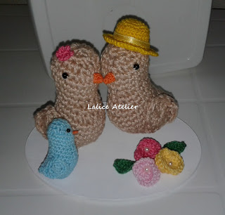 topo bolo pombinhos,topo bolo amigurumi,topo bolo casal passarinhos,