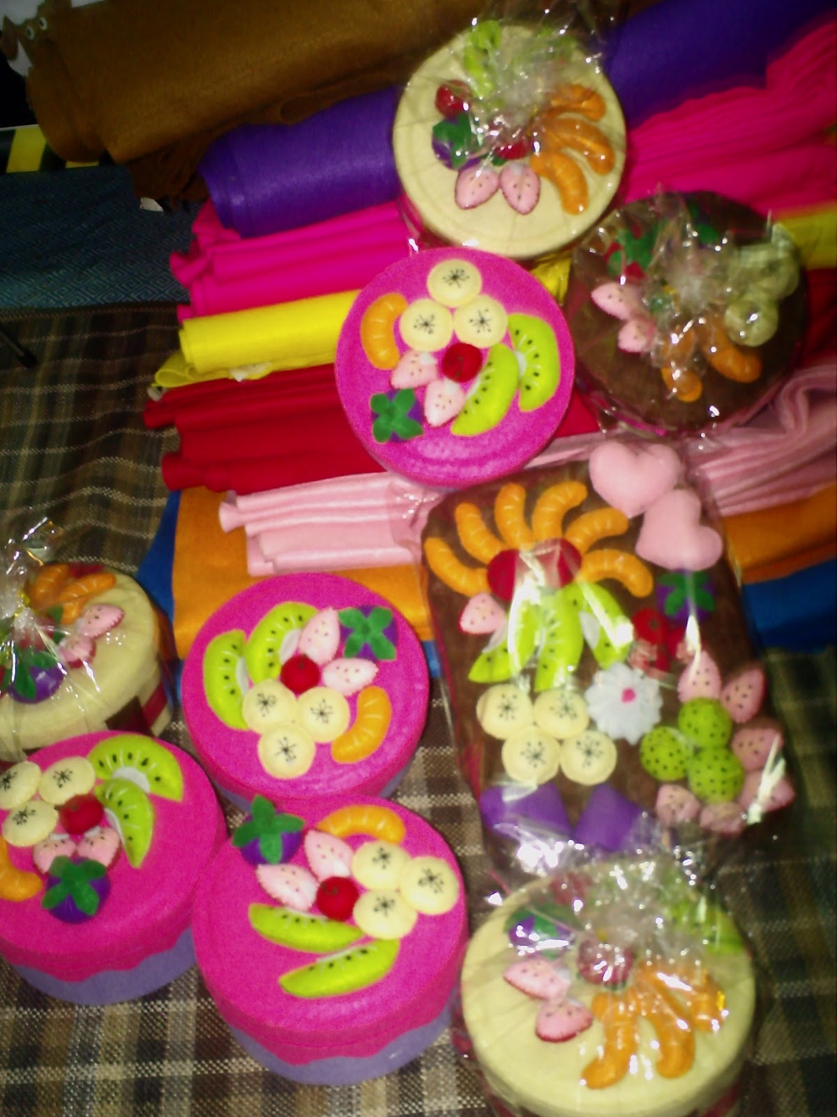 Madura Berkarya Kerajinan  Toples  Flanel 