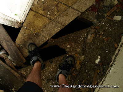 the random abandoned orlando florida mafia hideout vandalism urban exploration urbex dylan benson