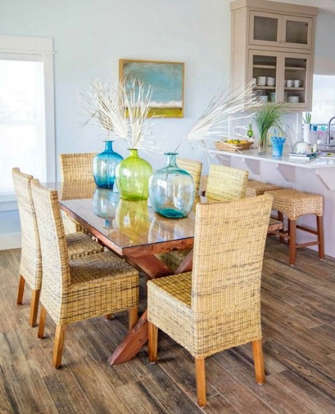 How to Accentuate your coastal decor with the color green