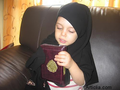 Cute Muslim babies girl pictures