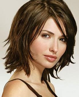 Medium hair style for women