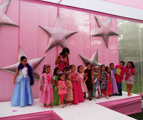 FIESTA INFANTIL SOLO PARA NIÑAS con SALON DE BELLEZA Y SPA