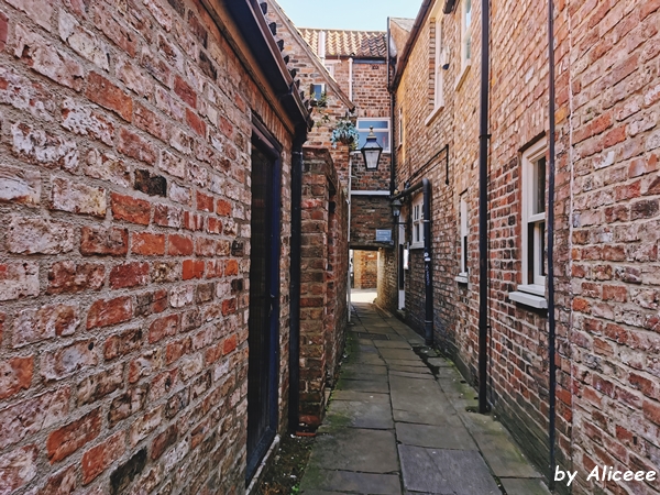 Tunel-medieval-York-obiectiv-turistic