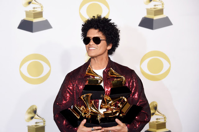 BRUNO MARS GANHA 6 GRAMMYS, KENDRICK LAMAR 5 [SAIBA MAIS]