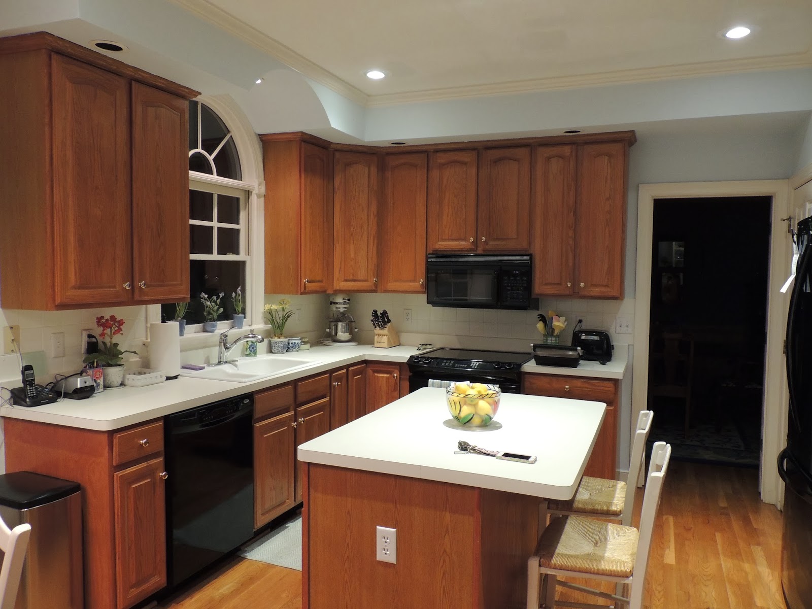 How Much Does It Cost To Paint Kitchen Cabinets
