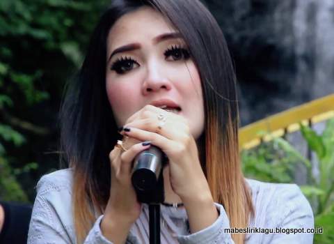 Lirik Lagu Terbaru Dangdut Nella Kharisma