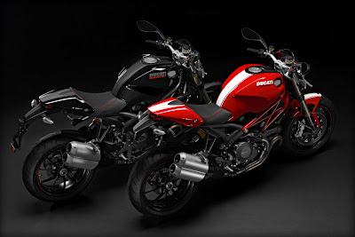 Ducati_Monster_1100_EVO_2011_1620x1080_Wallpaper.jpg