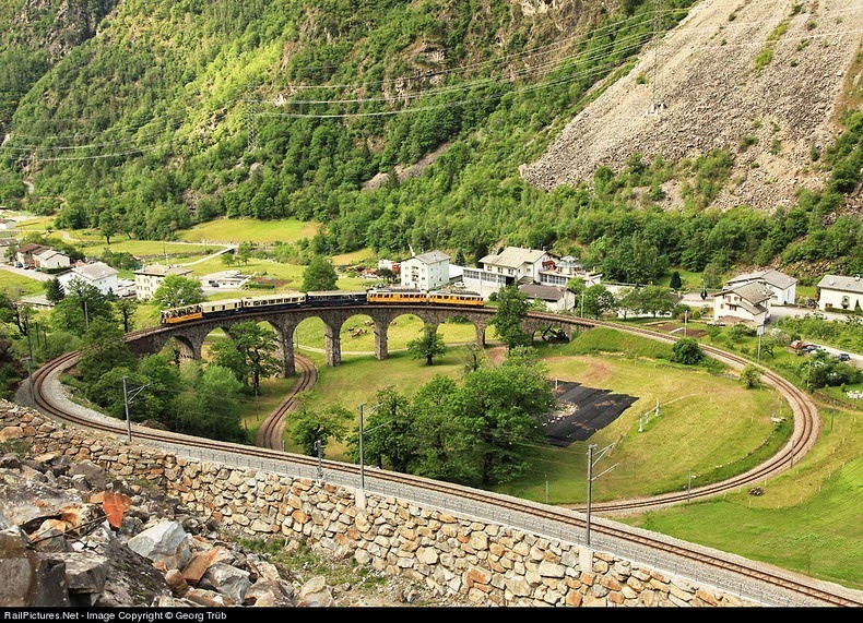 brusio-spiral-viaduct-7 brusio-spiral-viaduct-7
