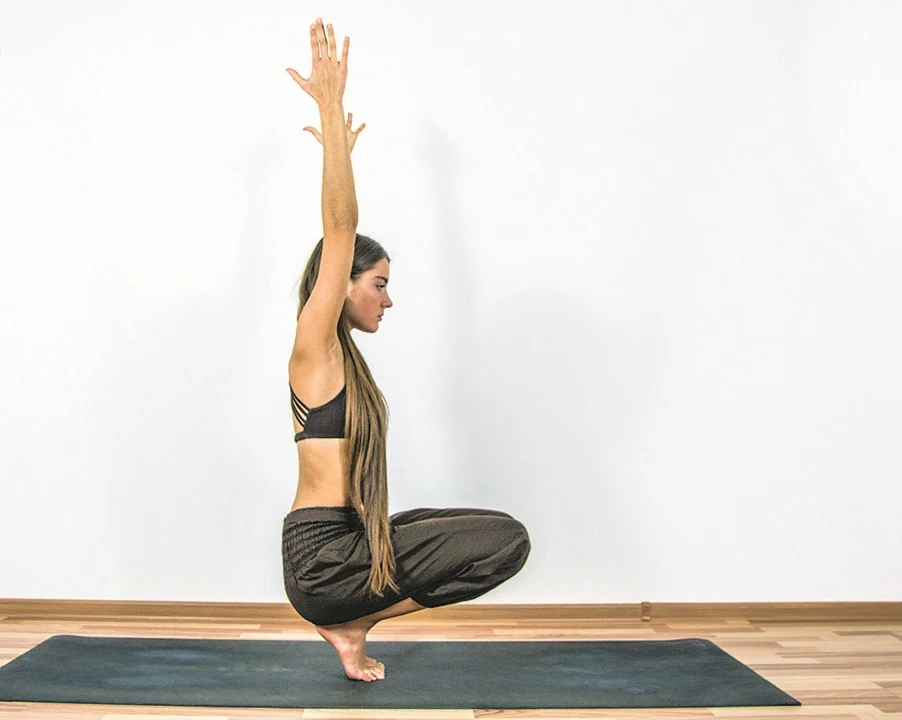 ఉత్కటాసనం - Utkatasana