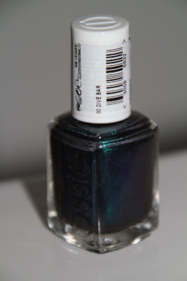 essie n°90 dive bar test swatch blog photo