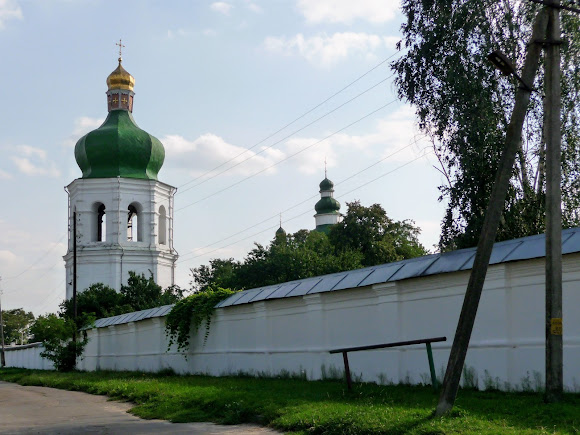 Чернігів. Єлецький монастир. Захисні стіни і надбрамна дзвіниця. 1670-ті р