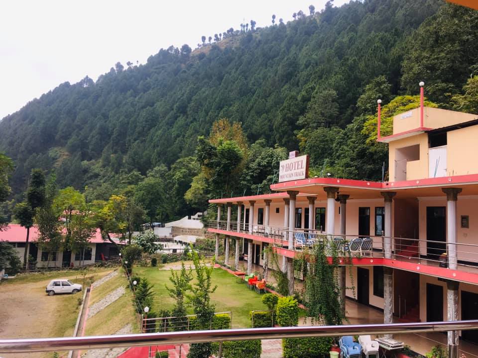 Hotel in Naltar valley. Hotel rate, Jeep Rate, Tourist Point and Lake in Naltar valley