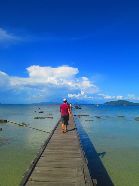 Pulau lemukutan. Tempat wisata di kalimantan barat indonesia