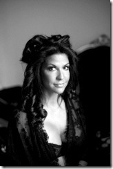 Perla Hudson Slash Perla Hudson Renew Their GysfLqNBG_ll