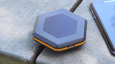 The Sonnet Device Helps You Stay Connected Off Grid