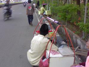 mereka yang terpinggirkan dari Jakarta Fair