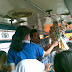 Asongan di atas bus