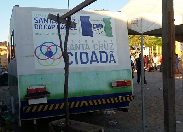 Trailer da prefeitura de Santa Cruz está sendo usado em São Joaquim do Monte, denuncia vereador