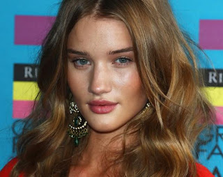 Rosie Huntington-Whiteley Hot Photos, Pics, Wallpapers