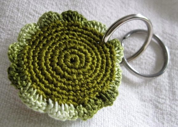 https://www.etsy.com/listing/194138168/crochet-keychain-2-inch-multicolor?ref=shop_home_active_1