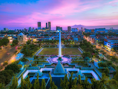 Surabaya kota terbesar kedua di Indonesia