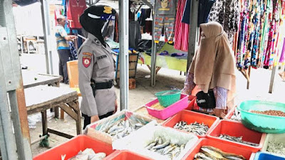 Personel Ditsamapta Polda Banten Lakukan Patroli Quick Wins 6 di Pasar Tradisional