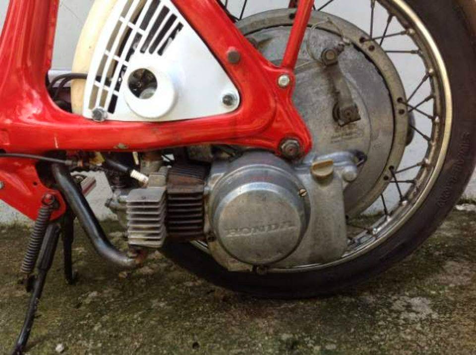 Sepeda Motor  Antik  HOnda  V50 Dijual JAKARTA LAPAK 