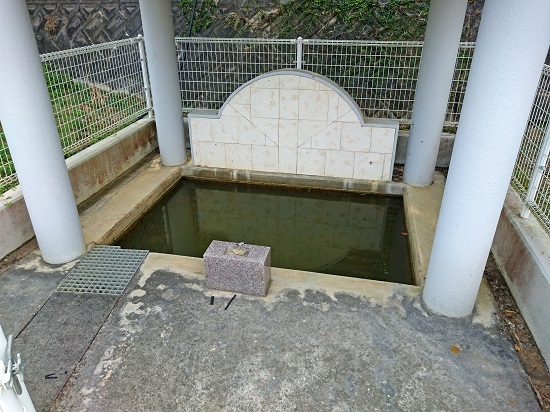 伊芸区の拝井泉の写真