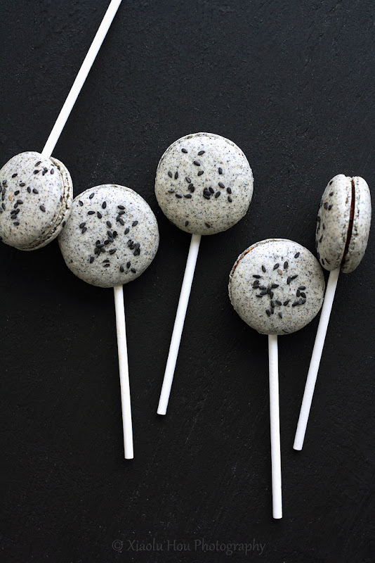 Black Sesame Macarons with Chocolate Mochi Fillings