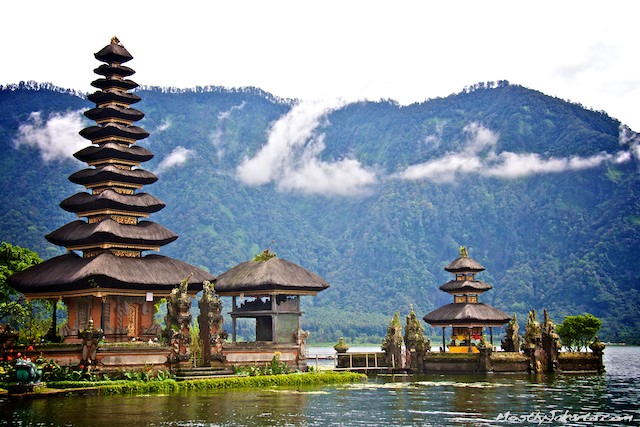 Sungguh Menawan Pemandangan  Danau Tamblingan Bali 