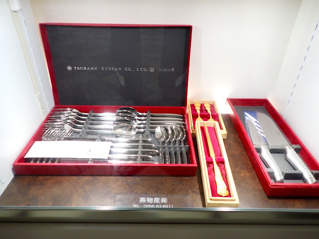 西式金屬餐具是燕市的一個產業。目前，僅生產高端產品。