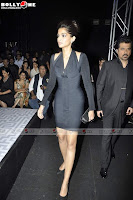 Sonam Kapoor visit at HDIL Fashion Show in Hot Black dress